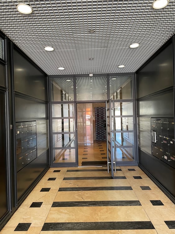 COMODI UFFICI IDEALI PER IL TUO BUSINESS 1