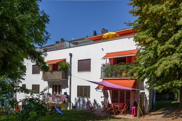 A louer place de parc extérieure 1