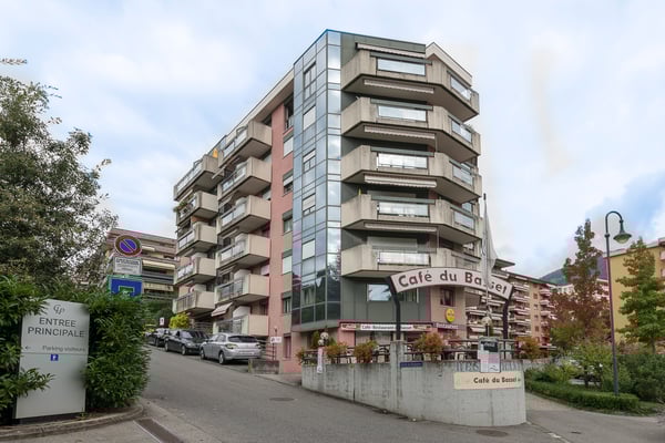 A louer place de parc intérieure 1