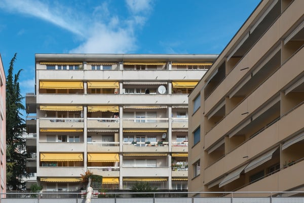 A louer places de parc intérieure 1