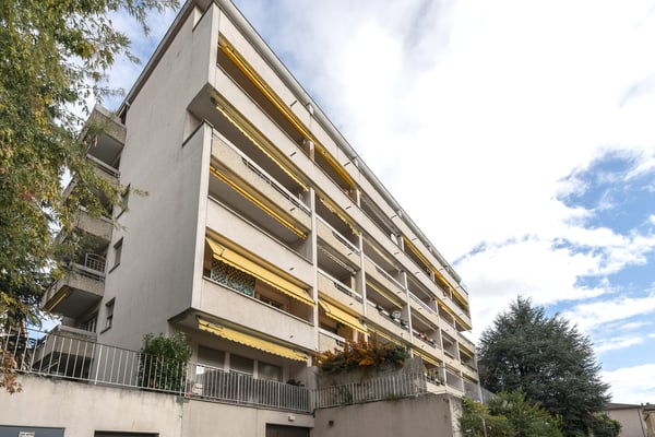 A louer places de parc intérieure 2