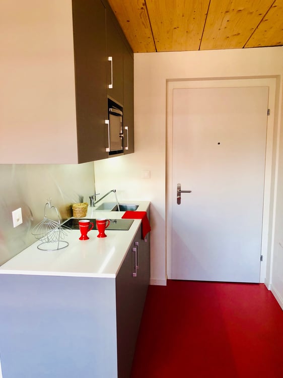 Un studio meublé - Bon TL CHF 300.00 offert ! 3