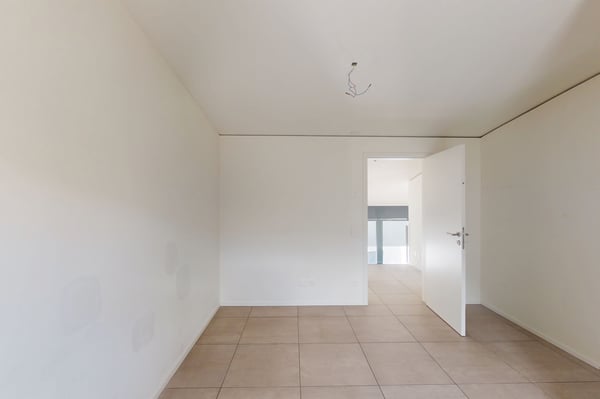 Moderno duplex di 1.5 locali con vista sui castelli con super promozione 8