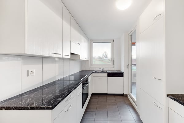 Helle Wohnung mit toller Sicht ins Grüne! 2