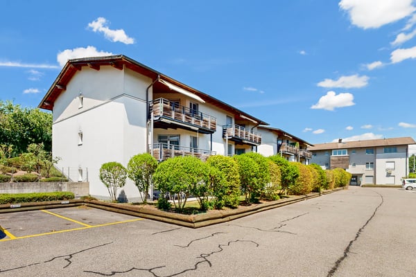 Emplacement motocyclettes à louer 7