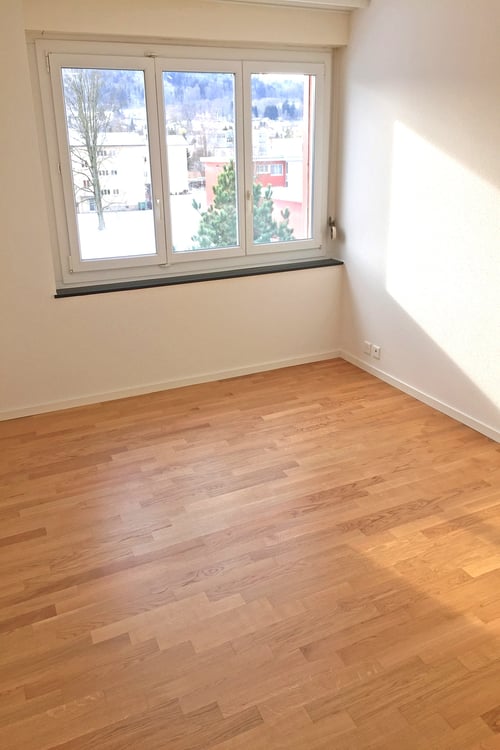 Moderne und helle Wohnung in Regensdorf 3