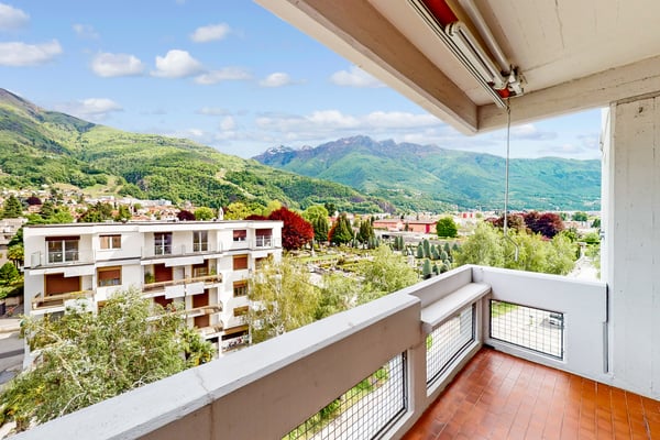 Pratico 1.5 locali con vista 1