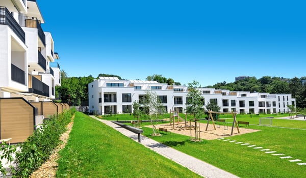 Lumineux et au milieu de la verdure 2