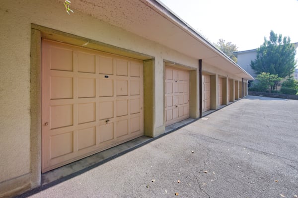 Garage / Box à louer ! 3