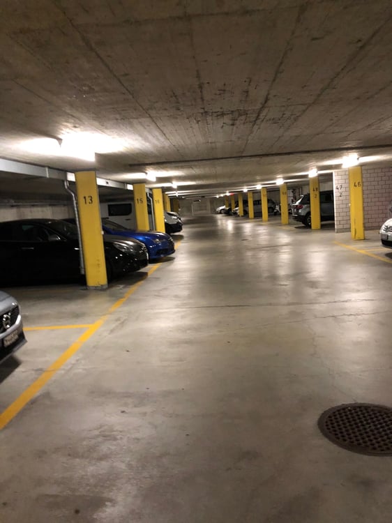 Einstellplatz an der Wallisellerstr. 161-173 2