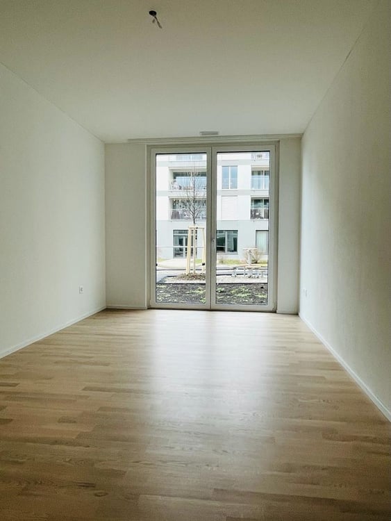 Modern, grosszügig und zentral wohnen 8