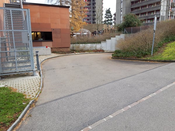 Einstellplätze in Zürich Leimbach per sofort verfügbar 2