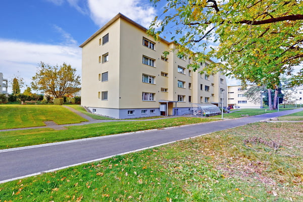 Parkplatz in einer Einstellhalle zu vermieten 7