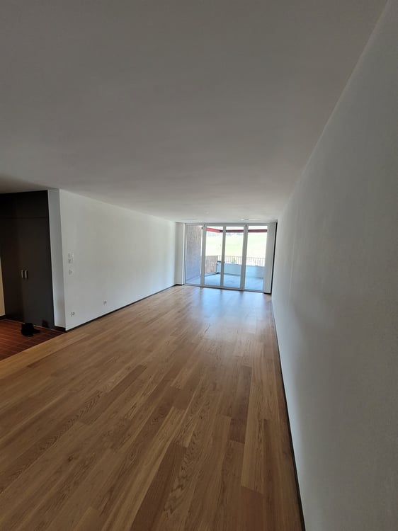 Top moderne Wohnung an der Sihl 3