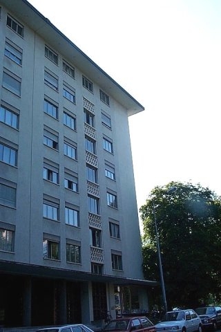 Un logement lumineux proche des Nations 3