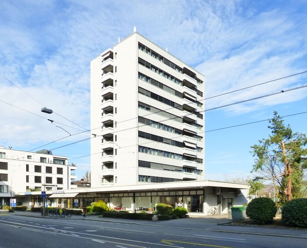 Einstellplatz am Bahnhof Wollishofen 7