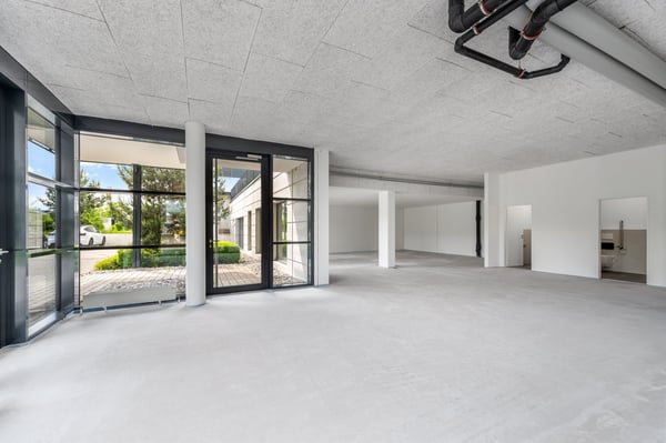 Büro- oder Ladenteilfläche in der modernen Überbauung Sennenwies 2