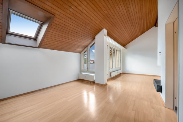 Dachwohnung mit Cheminée - befristet bis 30.06.2027 4