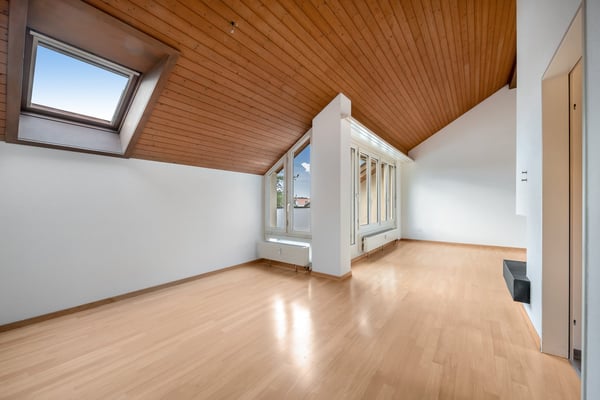 Dachwohnung mit Cheminée - befristet bis 30.06.2027 4