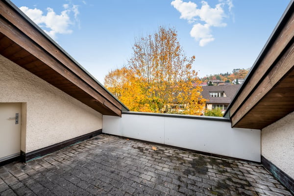 Dachwohnung mit Cheminée - befristet bis 30.06.2027 11