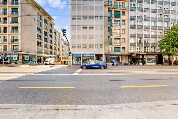 Quartier de la gare Cornavin, belle arcade à louer 2
