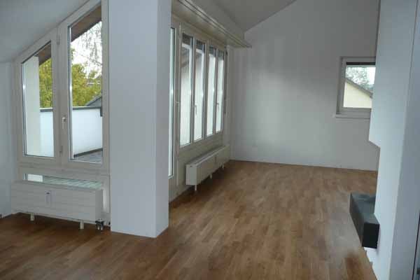 Lichtdurchflutete Dachwohnung mit zwei Terrassen! - Befristet bis 30.06.2027 3