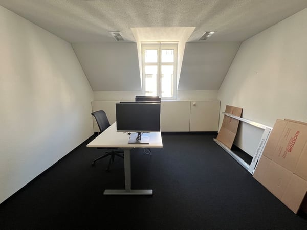Tolle Möglichkeit - Räumlichkeiten an äusserst zentraler Lage! 4