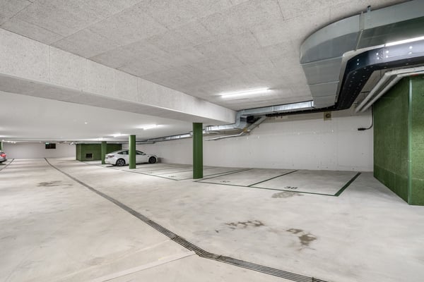 Einstellplätze und Motorradplätze in Zürich 8057 zu vermieten 5
