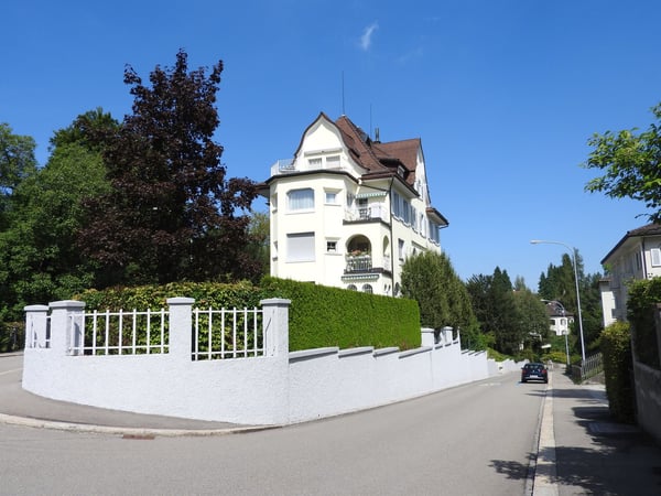 Tolle Altbauwohnung am Rosenberg 1