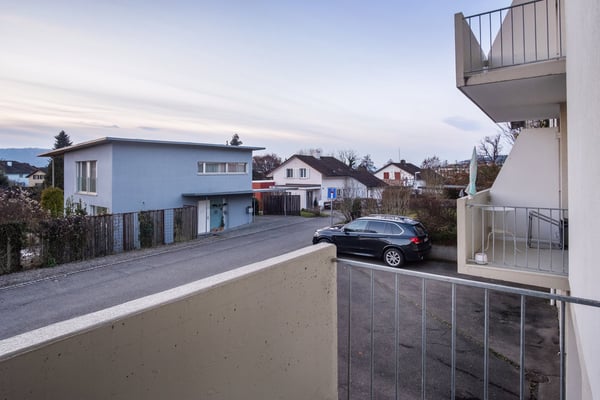 Freier Abstellplatz an ruhiger Lage 2