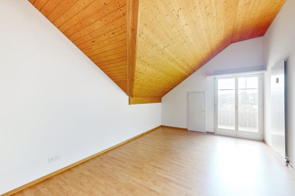 Dachwohnung mit geräumigen Grundriss! 8