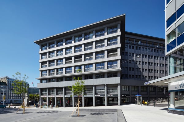 Place St-Gervais 1 - dans quartier des affaire en plein centre Genève 2
