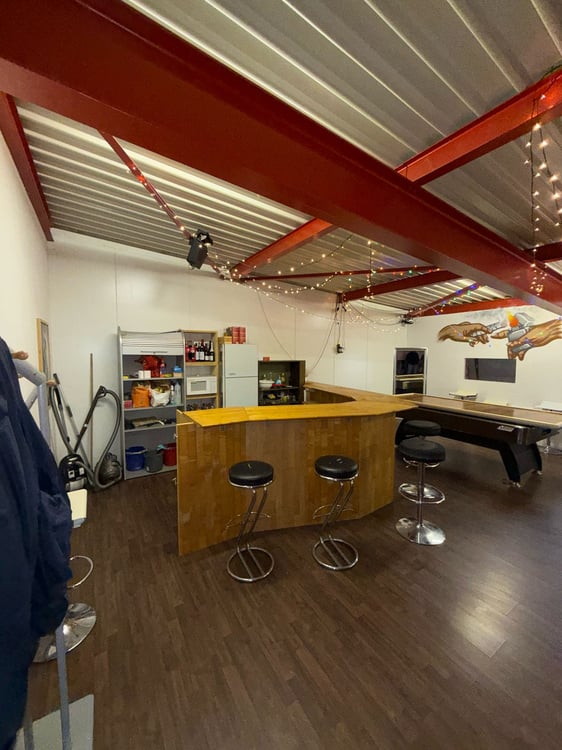 Grosszügiges Atelier mit 105m2 in Gretzenbach zu vermieten 3