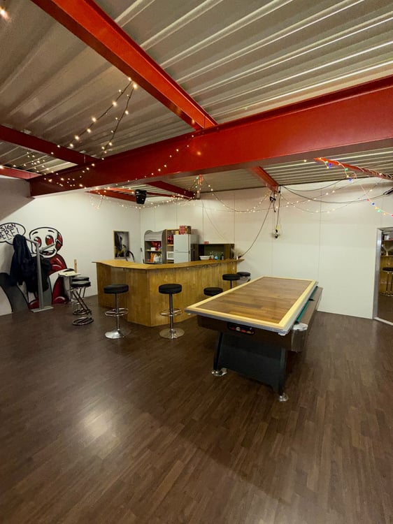Grosszügiges Atelier mit 105m2 in Gretzenbach zu vermieten 2