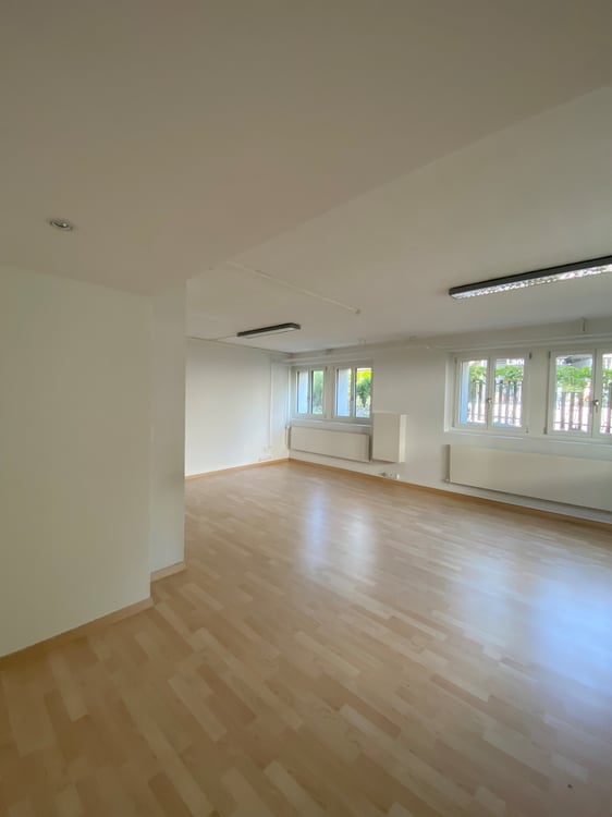 Zentrale, vielbelebte Lage für stilles Gewerbe 10