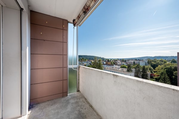 Geräumige Wohnung mit weitläufiger Aussicht! 3