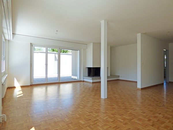 Wohnerlebnis Attika! Mit einzigartigem Blick ins schöne Sihltal! 2
