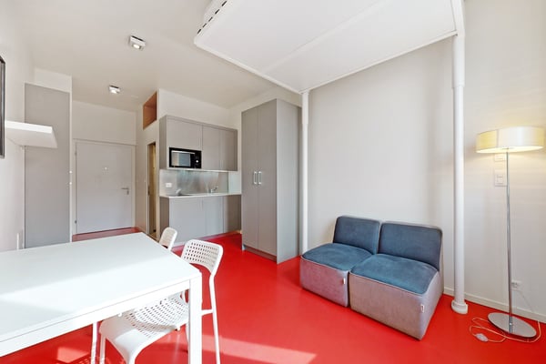 Un studio meublé - Bon TL CHF 300.00 offert ! 1