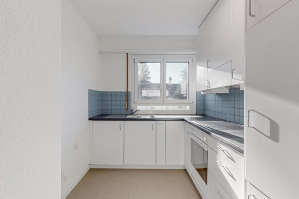Charmante Dachwohnung mit Cheminée 7