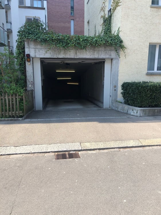 Einstellplatz im Kreis 4 - Verena-Conzett-Str. 3