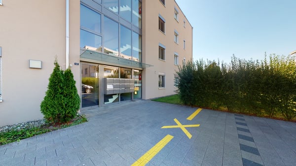 Schöne Eckwohnung im Erdgeschoss 11