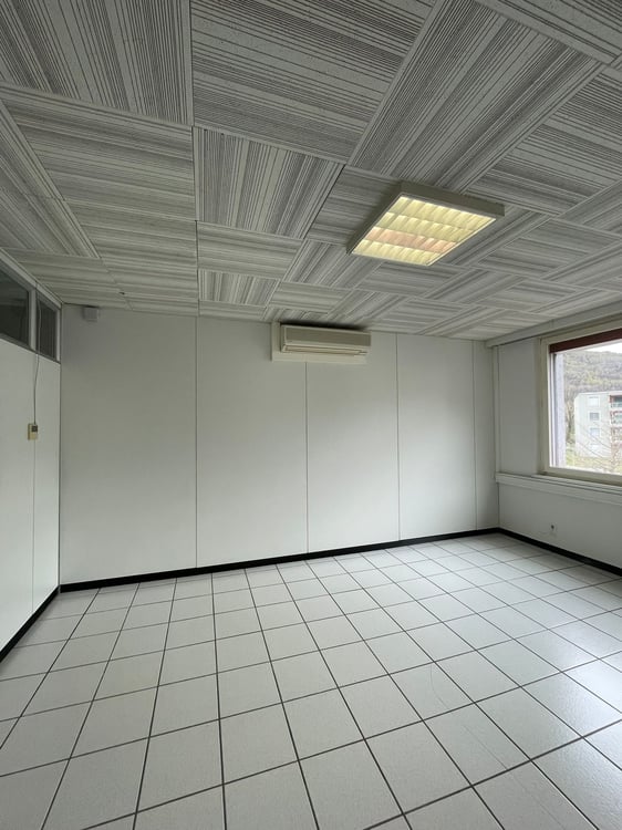 IL TUO LOCALE COMMERCIALE A RIVERA 4