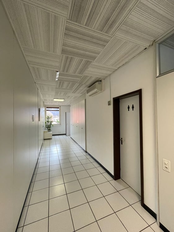 IL TUO LOCALE COMMERCIALE A RIVERA