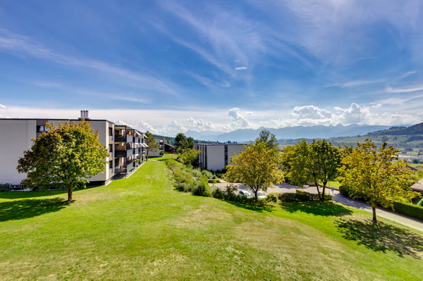 Dürfen wir vorstellen, Ihr neues Zuhause mit Weitsicht und Cheminée 11
