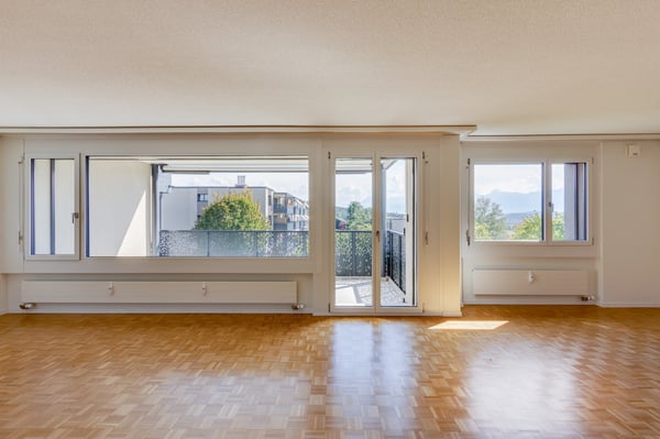 Dürfen wir vorstellen, Ihr neues Zuhause mit Weitsicht und Cheminée 2