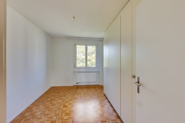Dürfen wir vorstellen, Ihr neues Zuhause mit Weitsicht und Cheminée 5