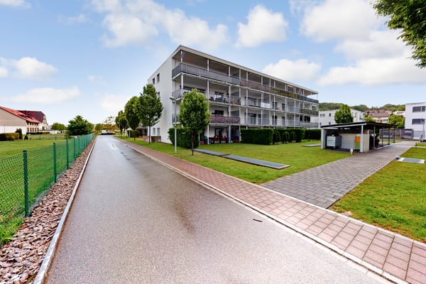Grosszügige, helle Wohnung mit Sitzplatz! 9
