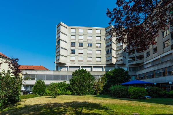 Einstellhallenplätze an zentraler Lage zu vermieten! 2