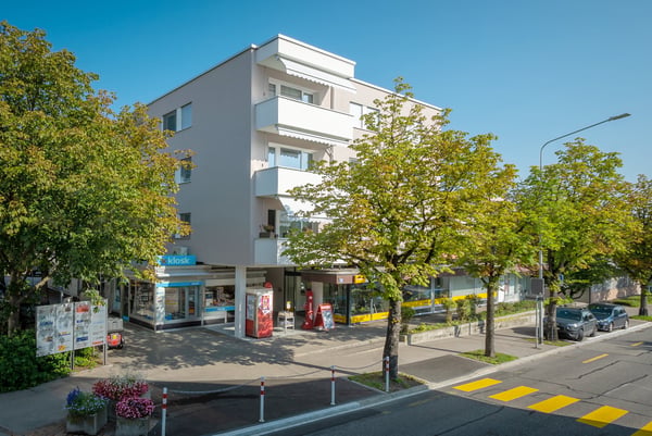 Zentrale Gewerbefläche in Rümlang zu vermieten 1