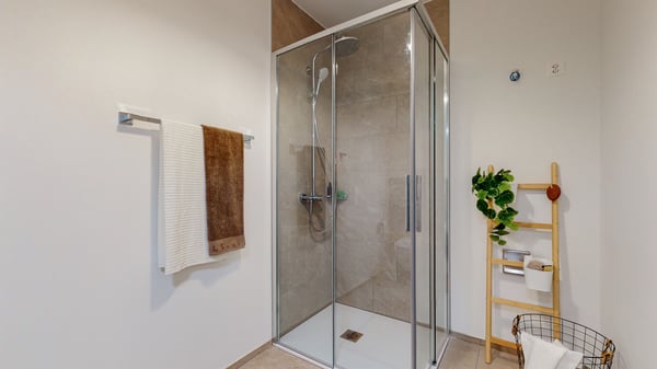 Spazi luminosi in una soluzione moderna:  Residenza GEA 6